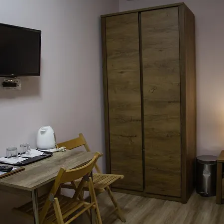 Fitt Maganszallashely 3*