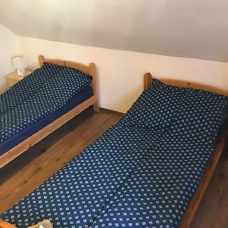 Fitt Maganszallashely Sásd