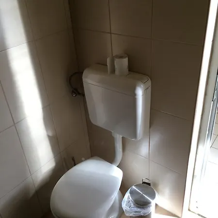 Pensjonat Fitt Maganszallashely Sásd