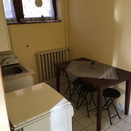 Fitt Maganszallashely ゲストハウス