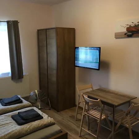 ゲストハウス Fitt Maganszallashely