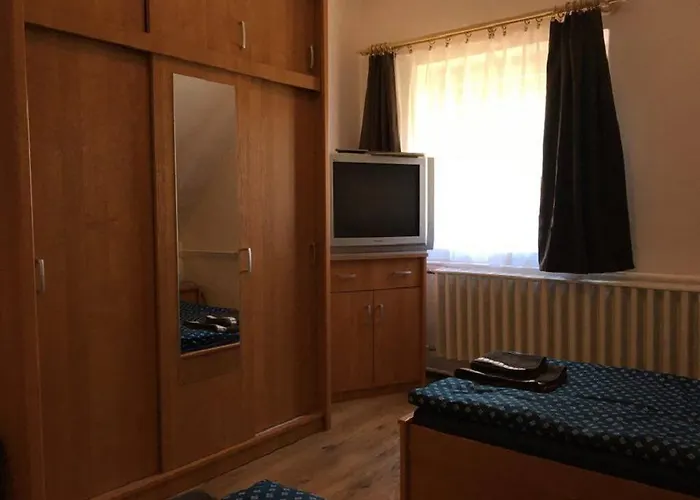 Gasthof Fitt Maganszallashely Sásd